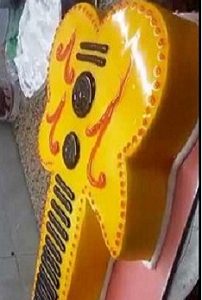 Pineapple Guitar Cake