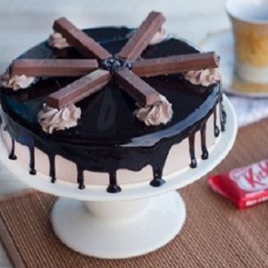 Kit kat chocolate cake